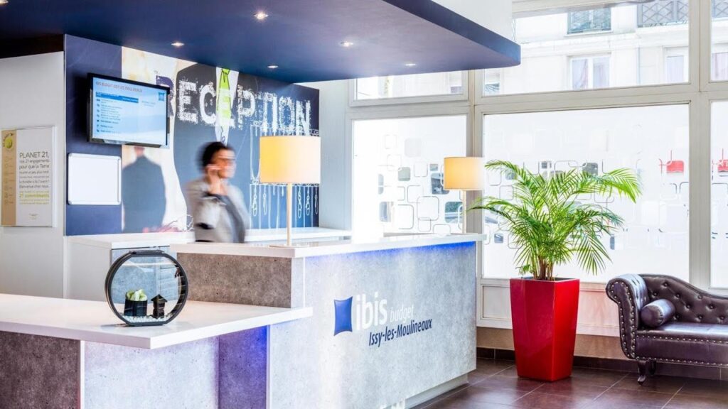 , (Issy-les-Moulineaux): ibis budget Issy Les Moulineaux Paris Ouest, France | Travel With Priyanshi|Issy-les-Moulineaux,ibis budget Issy Les Moulineaux Paris Ouest, France | Travel With Priyanshi}